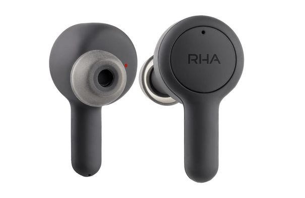 Die True Connect des schottischen In-Ear-Spezialisten RHA haben – wie die Airpods – Stäbchen, in denen die Antennen verpackt sind.
