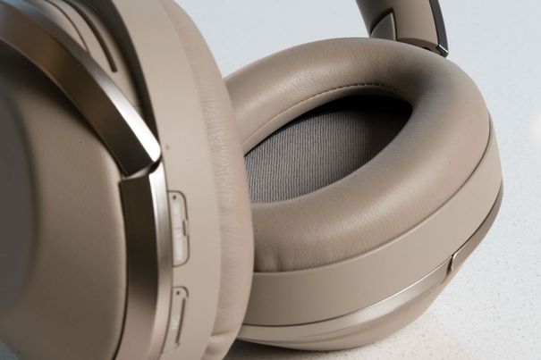 Der Sony MDR-1000X gehört zu den besten Kopfhörern mit Geräuschunterdrückung.