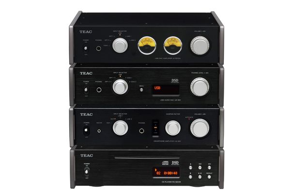 Reto trifft auf Studiodesign: Die TEAC Reference Serie 501 macht eine gute Falle.