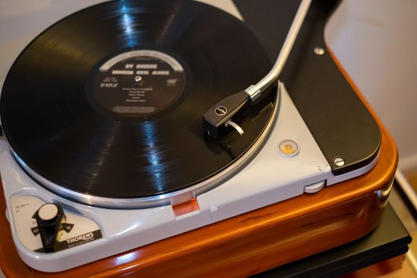 Thorens TD 124 II, 1966 mit Schick und Ortofon-SPUs.